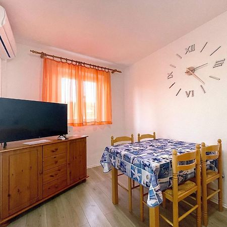 Apartments Capic Z Baška Exterior foto